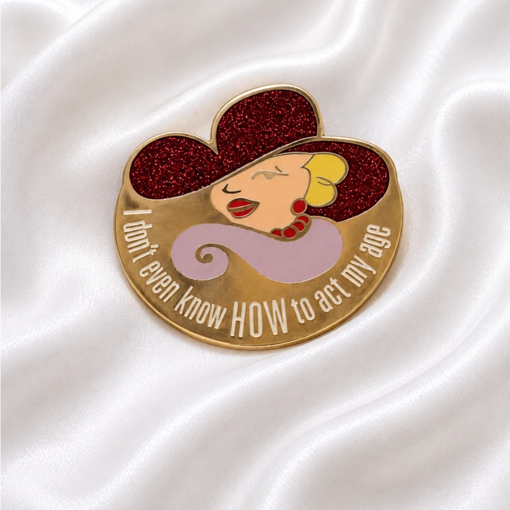 RED HAT SOCIETY “Limited Edition Collector’s Pin” Enamel Pin 💥🆕💥
